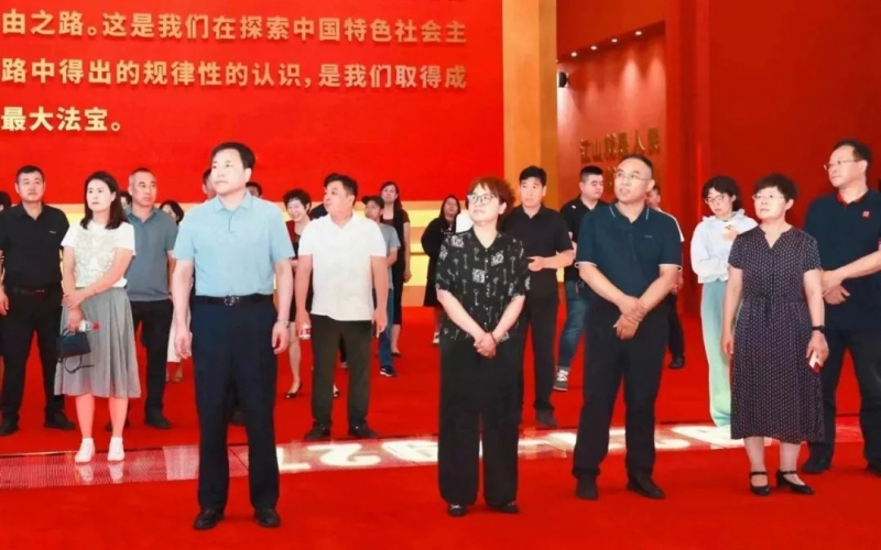 “以人大代表之為助力文化傳承發展”現場教學活動走進榮程集團