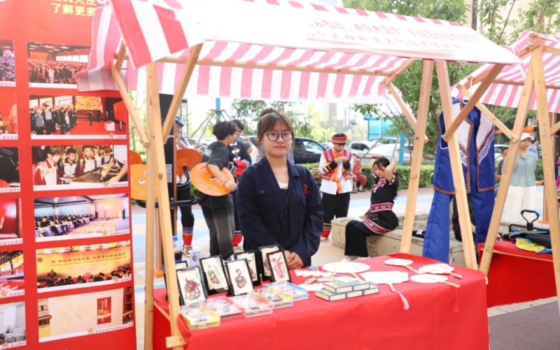 津南區民族團結進步宣傳月啟動，時代記憶精彩亮相